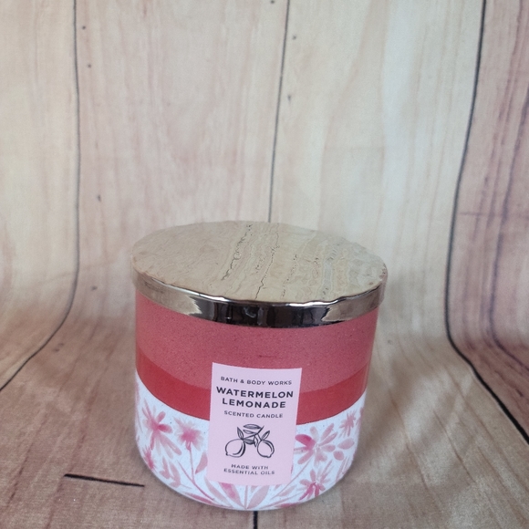 Bath And Body Works Watermelon Lemonade 3 Wick Candle - Picture 12 of 13